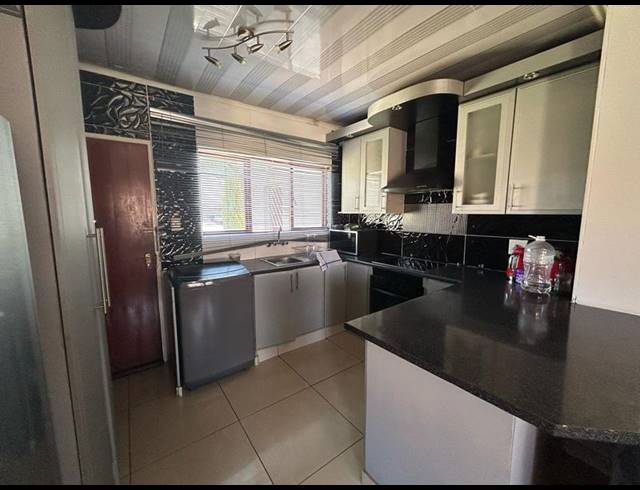 2 BEDROOM COMPLEX FOR SALE IN MONDEOR